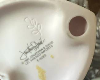 Precious Moments Youre Worth Your Weight in Gold Piggy Bank E second image