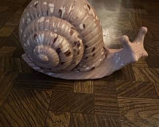 Calds da Rainha Ceramic Snail Figurine