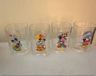 McDonalds Walt Disney World Mickey Mouse Glasses Set