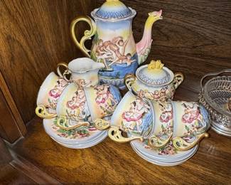 Empress China Fairfield Floral Pattern Dinnerware Set fourth image