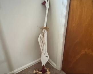 Wooden Porch Goose with Ducklings Lawn Decoration