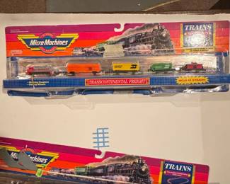 Galoob Micro Machines Transcontinental Freight  Lightning Express Trains