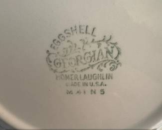 Homer Laughlin Georgian Eggshell Main Pattern China Set second image