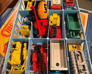 Matchbox Carry Case with Assorted Construction Vehicles fourth image