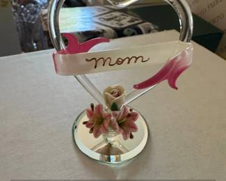 Glass Baron Mom, I Love You Lily and Rose Figurine