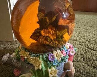 Carlton Cards The Wind Beneath My Wings Musical Snow Globe