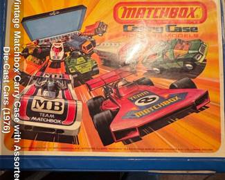 Vintage Matchbox Carry Case with Assorted DieCast Cars