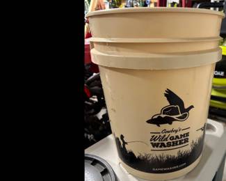 Hunters you need this.