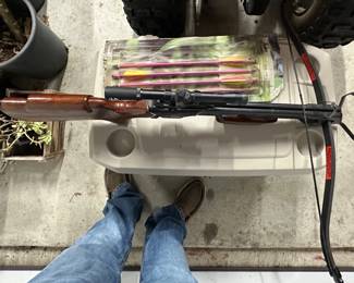 Cross bow with arrows