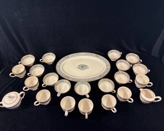 Stunning Lenox Autumn tea cup and saucer set