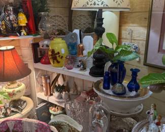 lamps, vases, vintage cookie jars, figurines