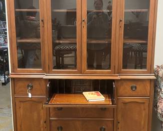 So many options for this gorgeous piece