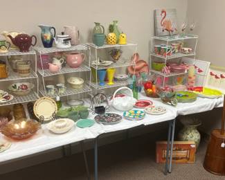 Flamingos are everywhere! 