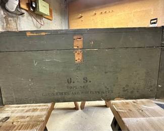 1942 WWII Antique wooden carpenters chest!
