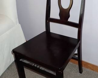  SIDE CHAIR
