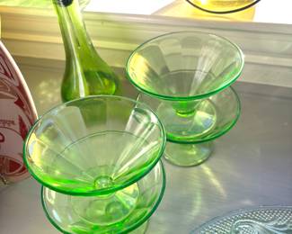 Uranium glass by Federal