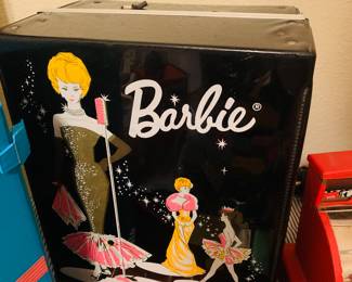 vintage Barbie wardrobe case
