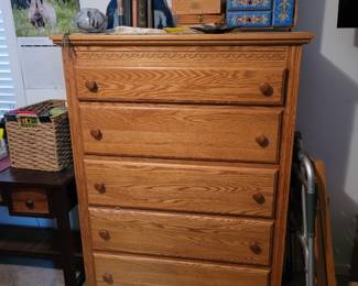 oak chest of drawers