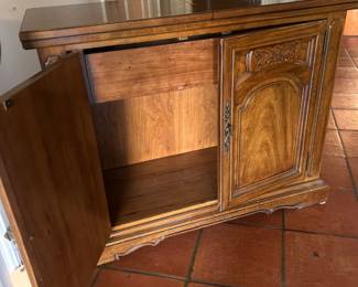 Thomasville "Legacy Collection" bar serving cart, w./ 80" of open server buffet area 