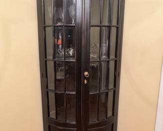 Beautiful corner cabinet - 6 feet tall