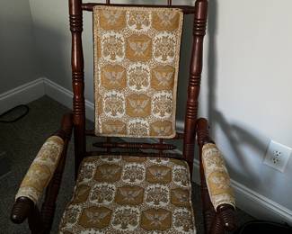 Antique Rocking Chair 