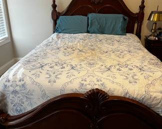 Queen Size Bedroom Set