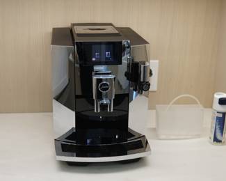 Jura E8 Espresso Machine