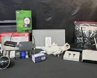 CT154Miscellaneous Electronics Lot