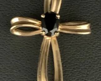 SH731V14 K Cross Pendant With Black Stone
