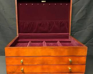 SH770Reed Barton Jewelry Box