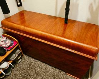 Lane waterfall Cedar Chest. No key but in excellent condition