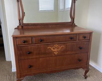 44 VintageSolidWoodDresserwithTippingMirror