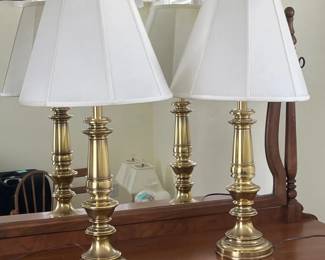 41 Pairof27TallBalusterStyledBrassLampswithWhiteShades