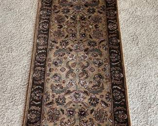 152 SuryaCarpetIncAncientTreasuresCollection26x8WoolRunner