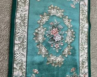 65 4x62GreenFloralHighPileRugwithWhiteFringeSEEPHOTOS