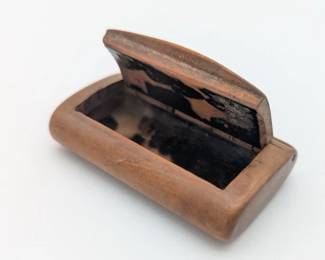 Burlwood snuff box