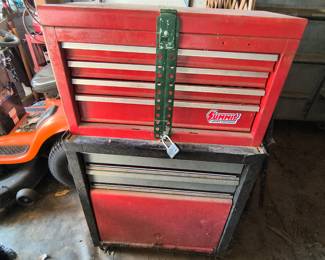 Craftsman Red Metal Tool Chest and Bottom Cabinet