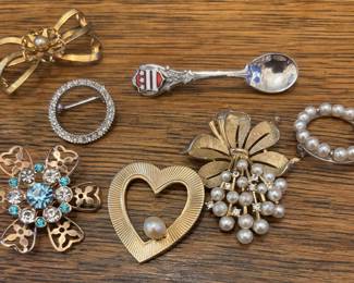 Vintage Brooches