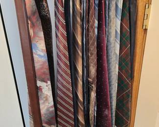 Mens ties