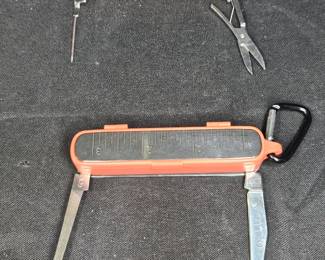 2 NIB Marbles MR238 Fly Fisherman's Multi-Tools