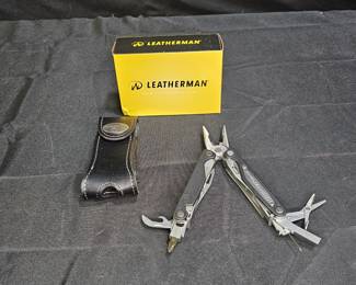New in Box Leatherman Charge AL-17 Multi-Tool