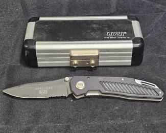 Uzi Defender ZF0011BKNB Black Folding Knife