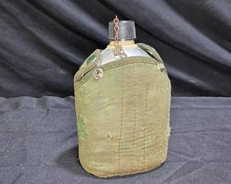Vtg US Military Canteen Insulated Cover