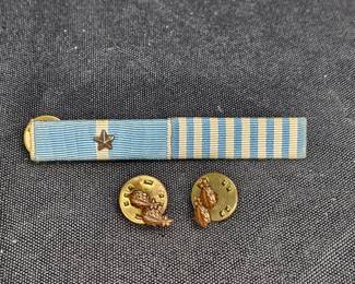 USN Korean War Service Bar & Oak Leaf Collar Tacs