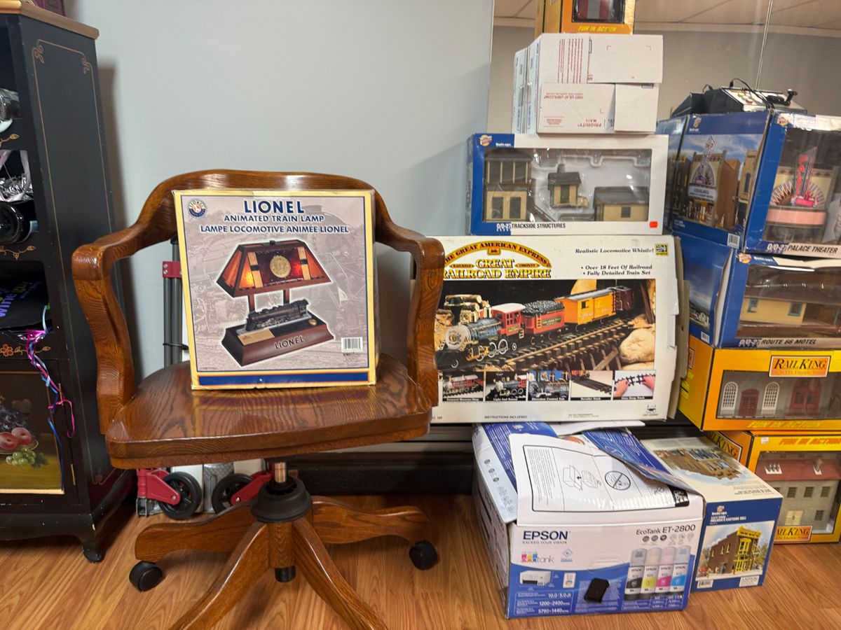 LIONEL, RAIL KING TRAINS & MORE