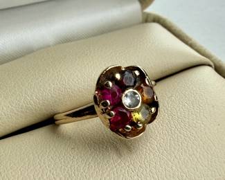 This lot features an antique 10k gold mother’s ring with various stones in a size 5.5 and a total approx. weight of 2.13 grams. This ring has been XRF tested and verified as 10k.

