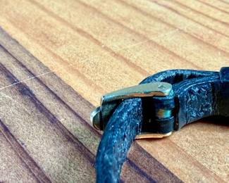 This lot features a vintage Omega ladies watch in a 18k gold case. Winds, but appears to need servicing to run properly. This is a small watch, measuring 24mm lug to lug.

