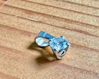 This lot features a 14k white gold pendant with a nearly 1/2 carat diamond. Total approx. weight of 1.18 grams.

