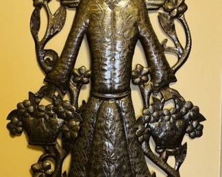 Large Metal art.  Approx 2 1/2 feet tall