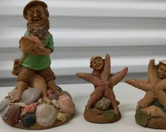 Set of 3 SeashellThemed Figurines